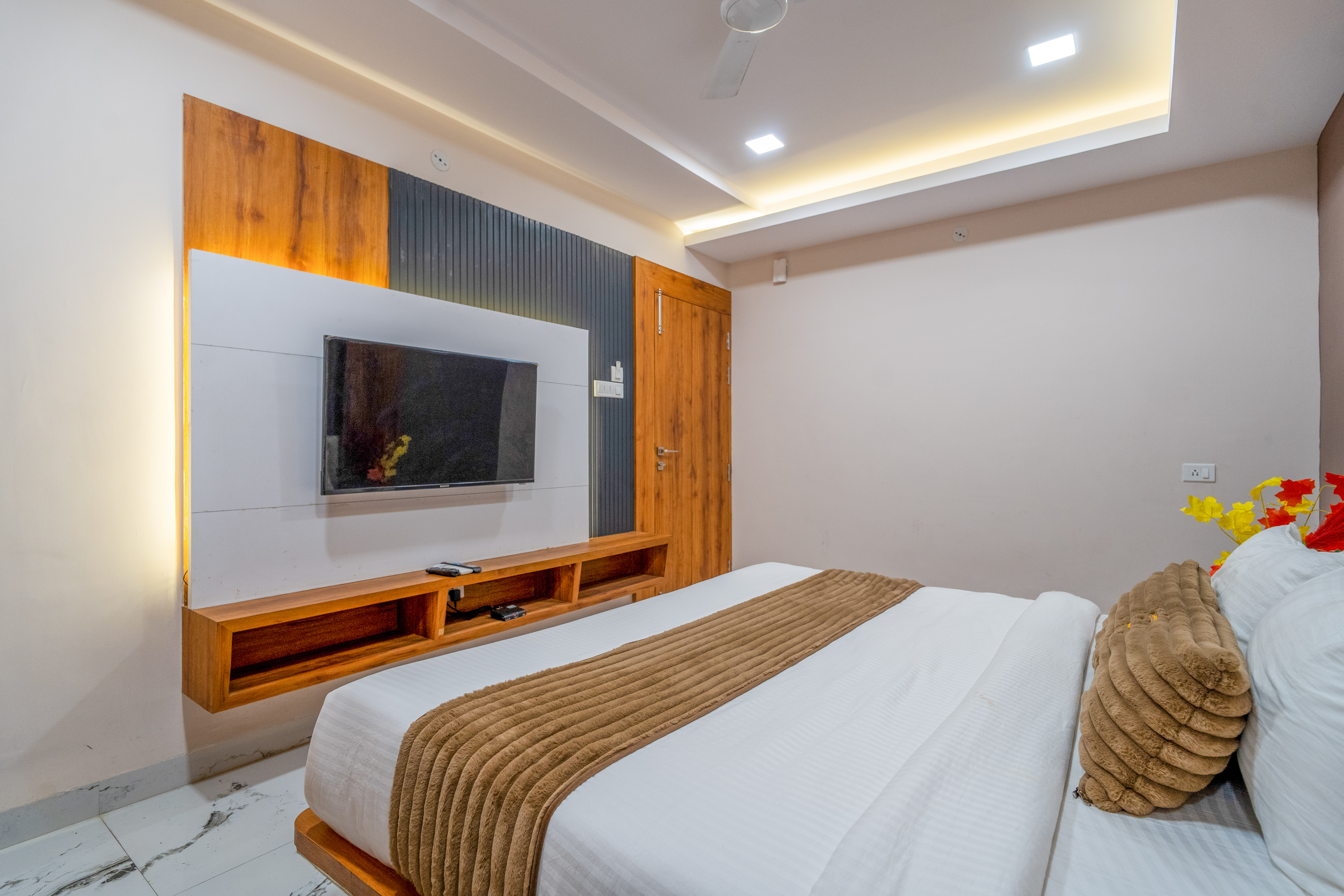 Deluxe Room at Skyora Hotel and Rooftop